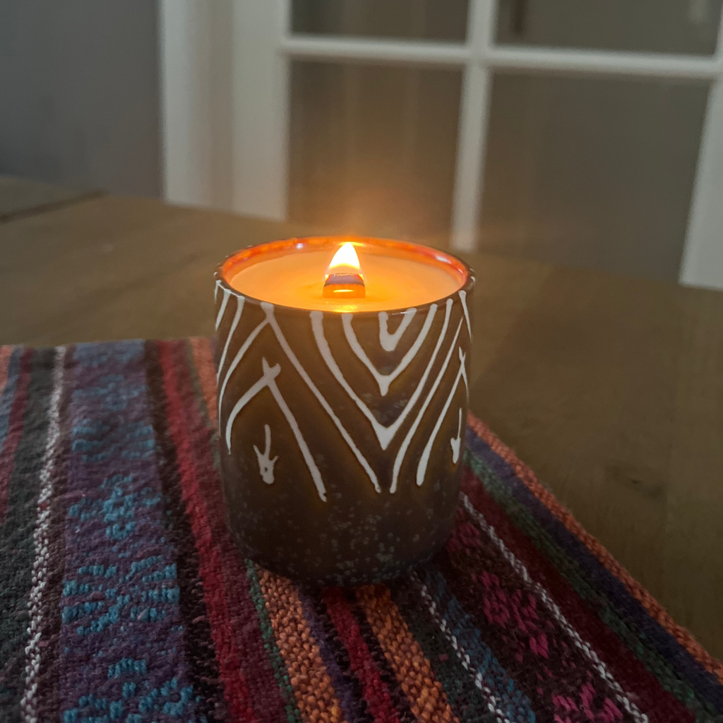 Kaars Tara - Bruin-Wit- Houten Lont
