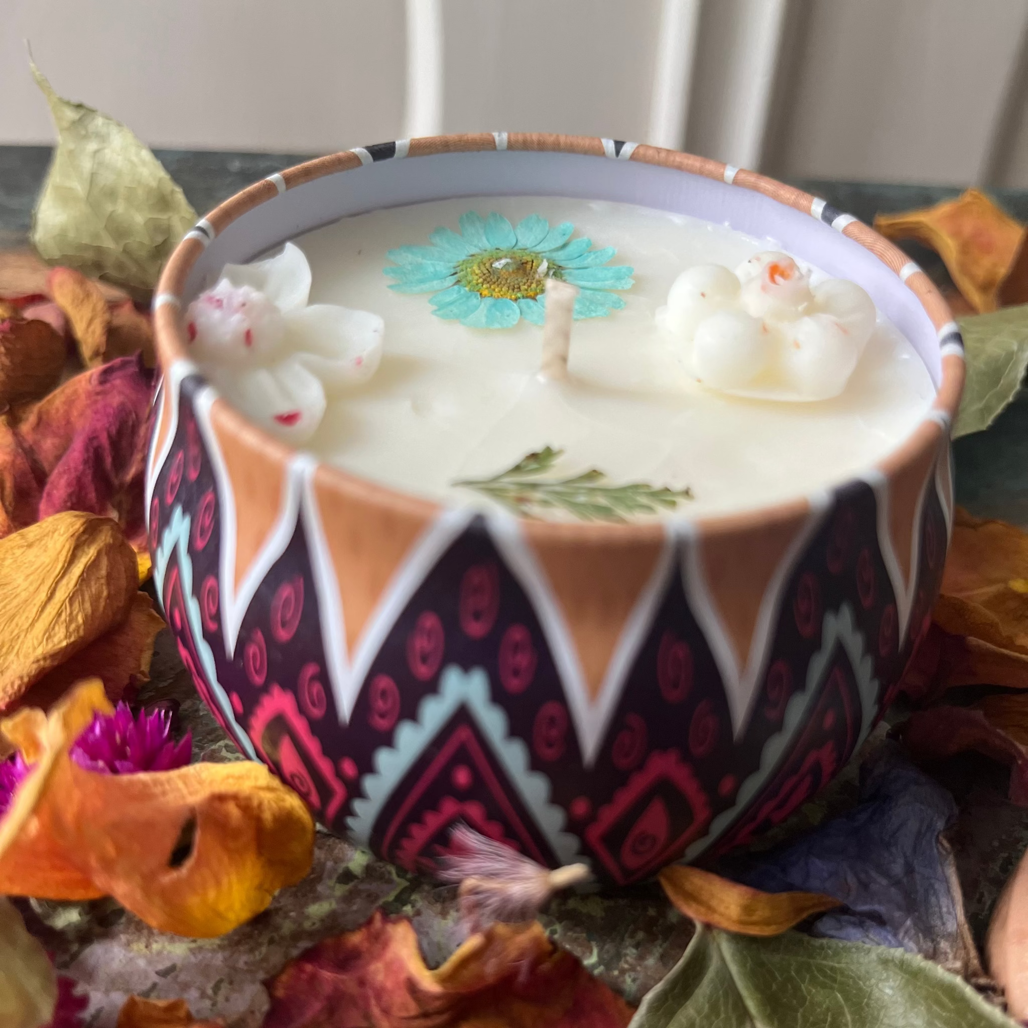 Yara -Botanical Candle Tin